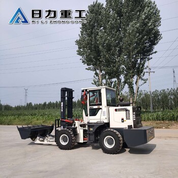 山東新型越野叉車圖片4噸越野叉車生產(chǎn)廠家