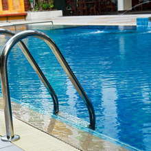 泳池设备安装维护及改造浴池泡池安装水处理药剂