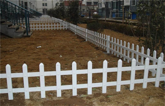 新余塑钢围栏PVC护栏绿化栅栏
