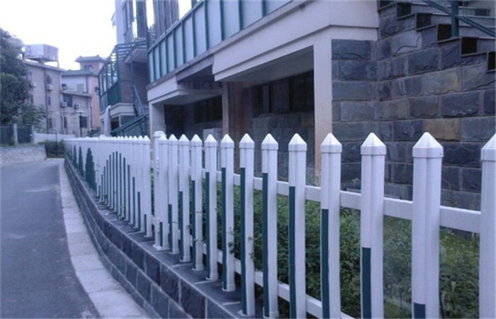 株洲PVC围栏农村塑钢栅栏草坪栅栏