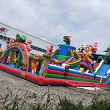 充气蹦床厂家热销中图片