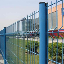 园林防护网桃型柱三角折弯护栏庭院小区围栏网公园围栏