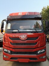 解放前四后六楚胜油罐车厂家直销质量可靠图片