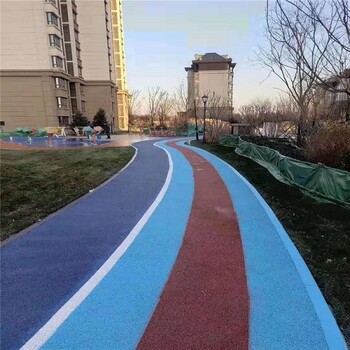 甘肅酒泉彩色混泥土路面透水地坪施工技術(shù)指導(dǎo)