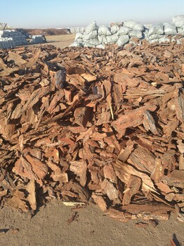 碧润牌松树皮生产厂家供应发酵松树皮价格作用大