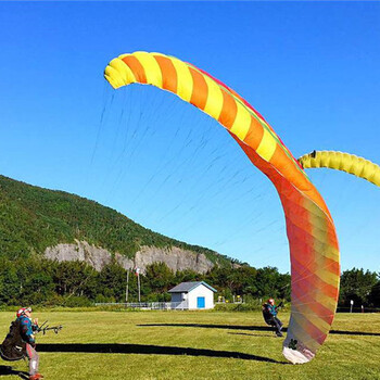 长沙海拔高刺激又好玩的滑翔伞基地——龙华山国际滑翔伞基地