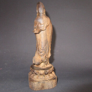沉香木觀音像現(xiàn)金交易以及市場(chǎng)趨勢(shì)