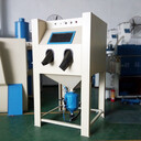 濮陽(yáng)鑄造件除銹專用加壓式噴砂機(jī)高壓柜式噴砂機(jī)