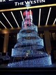 商场室内外大型霓虹灯框架圣诞树元旦气氛城市亮化装饰租售图片