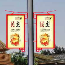 路灯广告灯箱仿古灯杆灯箱图片