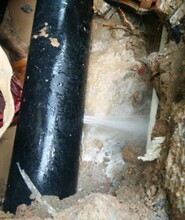 深圳市地下管网渗水检测公司-家庭埋墙水管暗漏查漏