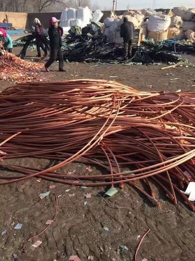 伊犁哈萨克回收废旧185电缆//伊犁哈萨克回收废旧185电缆多少钱一吨