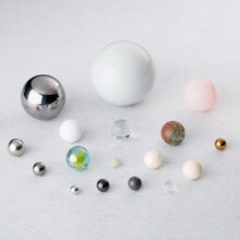 高精密氧化锆氧化铝氮化硅碳化硅轴承阀门用陶瓷球珠