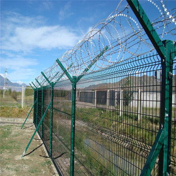 供应勇士机场护栏网机场围栏网机场浸塑围网