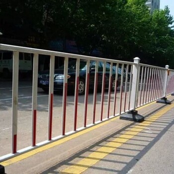 北京公路護(hù)欄批發(fā)