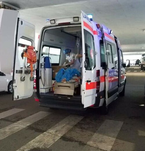 南京私人跨省跨省救护车出租-转运危重患者,长途救护车出租