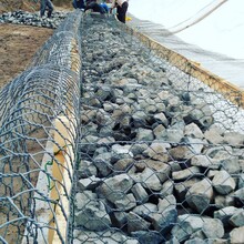 河北石笼网生产厂家重型石笼网雷诺护垫与格宾网箱