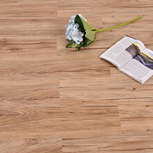 耐奇卡SPC石塑地板卡扣地板木纹公寓地板