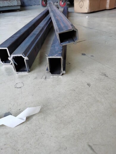 Q345B低合金方管钢结构工程用98x98x8建筑方矩管耐腐蚀