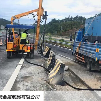 黄山波形护栏厂家-润跃波形护栏板-马经理