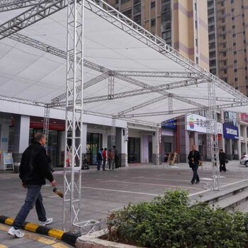 南充桁架搭建,南充雙15音響租賃,戶外led顯示屏租賃價錢