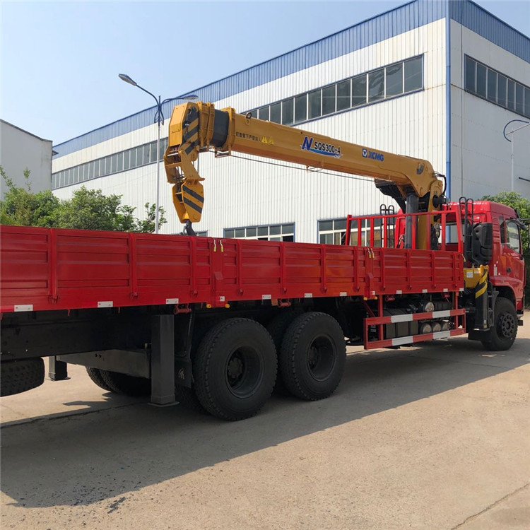 東風D3S隨車起重機8噸隨車吊程力吊機價格多少