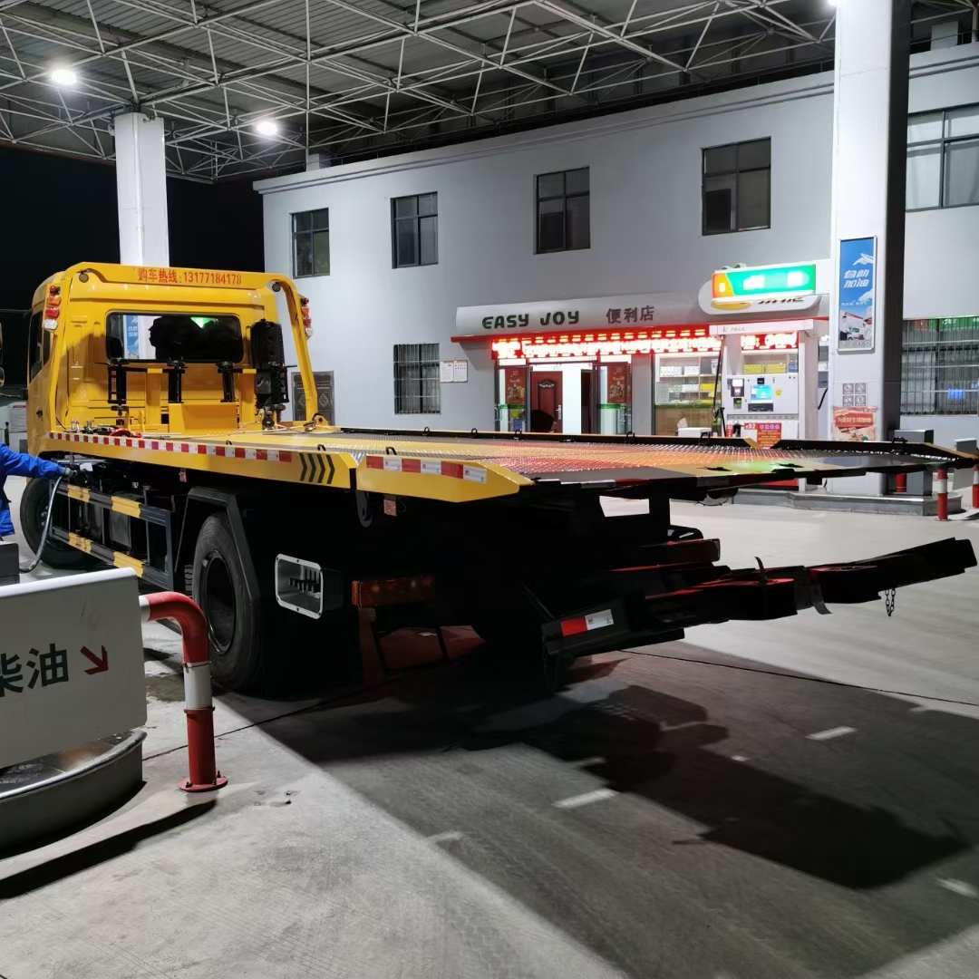 東風隨專隨車起重機18噸隨車吊徐工吊機首付20%開回家