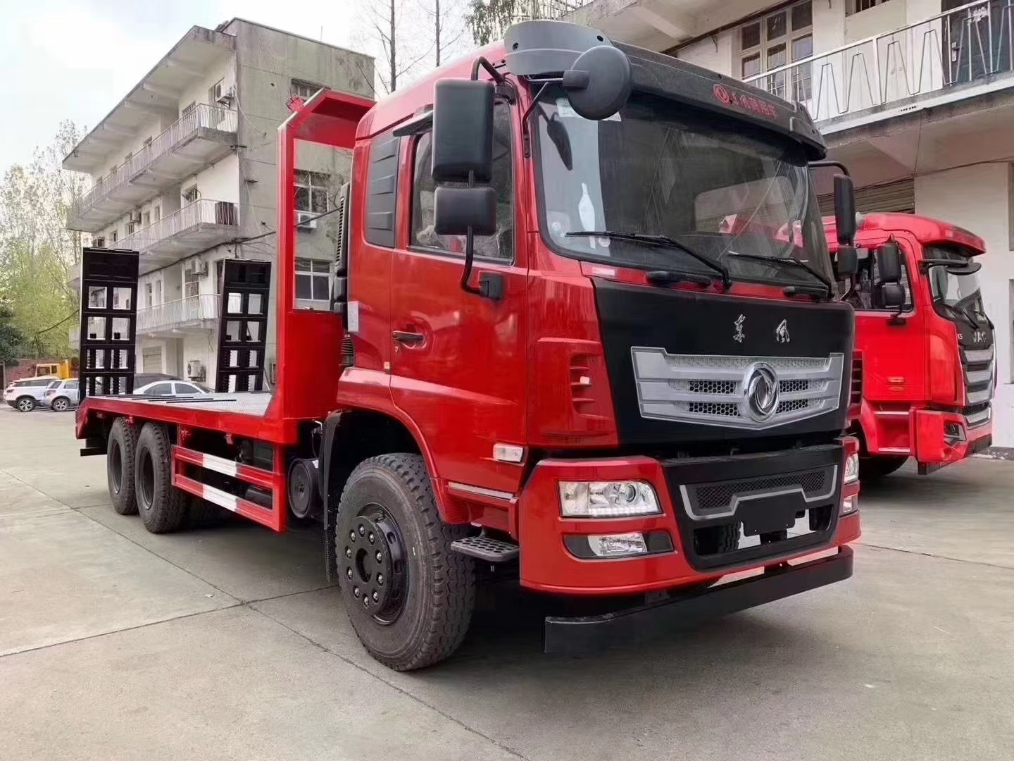 東風暢行D1隨車起重機5噸隨車吊程力吊機可分期