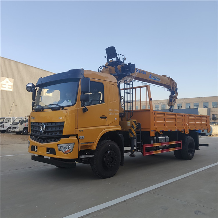 三一吊機(jī)18噸隨車吊天龍隨車起重機(jī)首付20%開(kāi)回家
