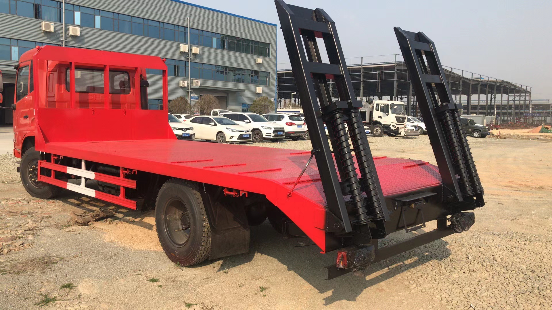 東風華神F5隨車起重機20噸隨車吊三一吊機生產廠家