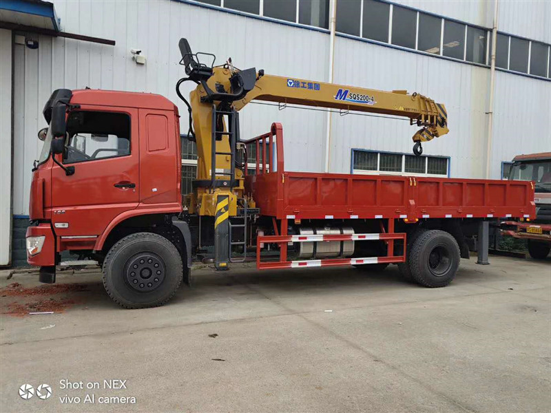 18噸隨車吊程力吊機(jī)重汽隨車起重機(jī)可分期