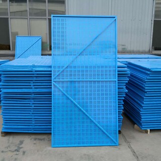 振兴工厂现货爬架网钢板爬架网铝板网喷塑镀锌建筑外围网图片1