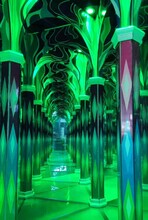 主题镜子迷宫网红小屋，呼吸森林，星空艺术馆，万丈深渊厂家定制