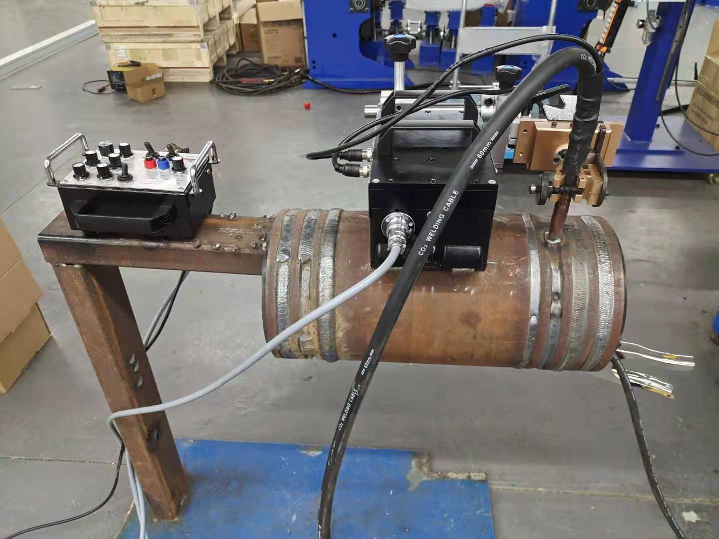 青岛跃鸿博KA-GD磁力管道环缝焊接小车（手动调节高低）