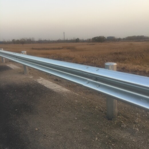 渭南双波波形护栏公路波形梁护栏防撞护栏板厂家供应