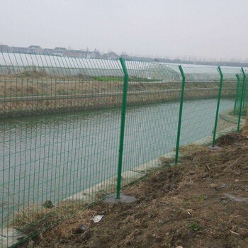 陕西双边丝护栏网铁丝网工地围网铁丝网围栏山地隔离围栏网