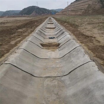 湖北随州水泥毯治理护坡护坡沟渠生产厂家