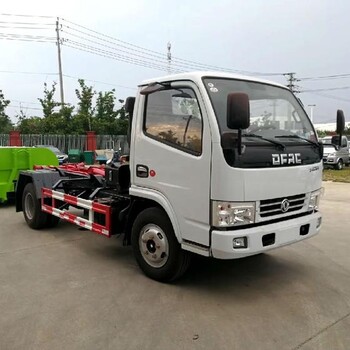 廠家四輪勾臂式垃圾車多利卡勾臂式垃圾車
