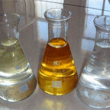 石蜡基础油是橡胶填充油,橡胶加工油,轧胶油,橡胶操作油的总称