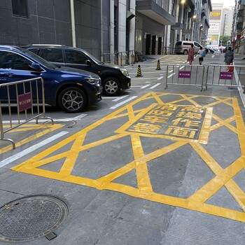 深圳道路标志划线停车场车位划线消防通道网格划线禁停线