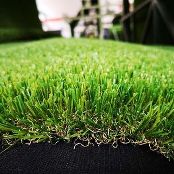 海南万宁草坪网人造草地毯户外草坪工程围挡足球场操场用