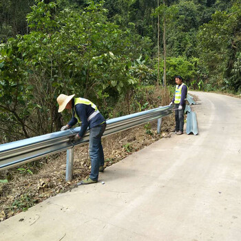 公路护栏板_乡村公路护栏板_山东公路护栏板