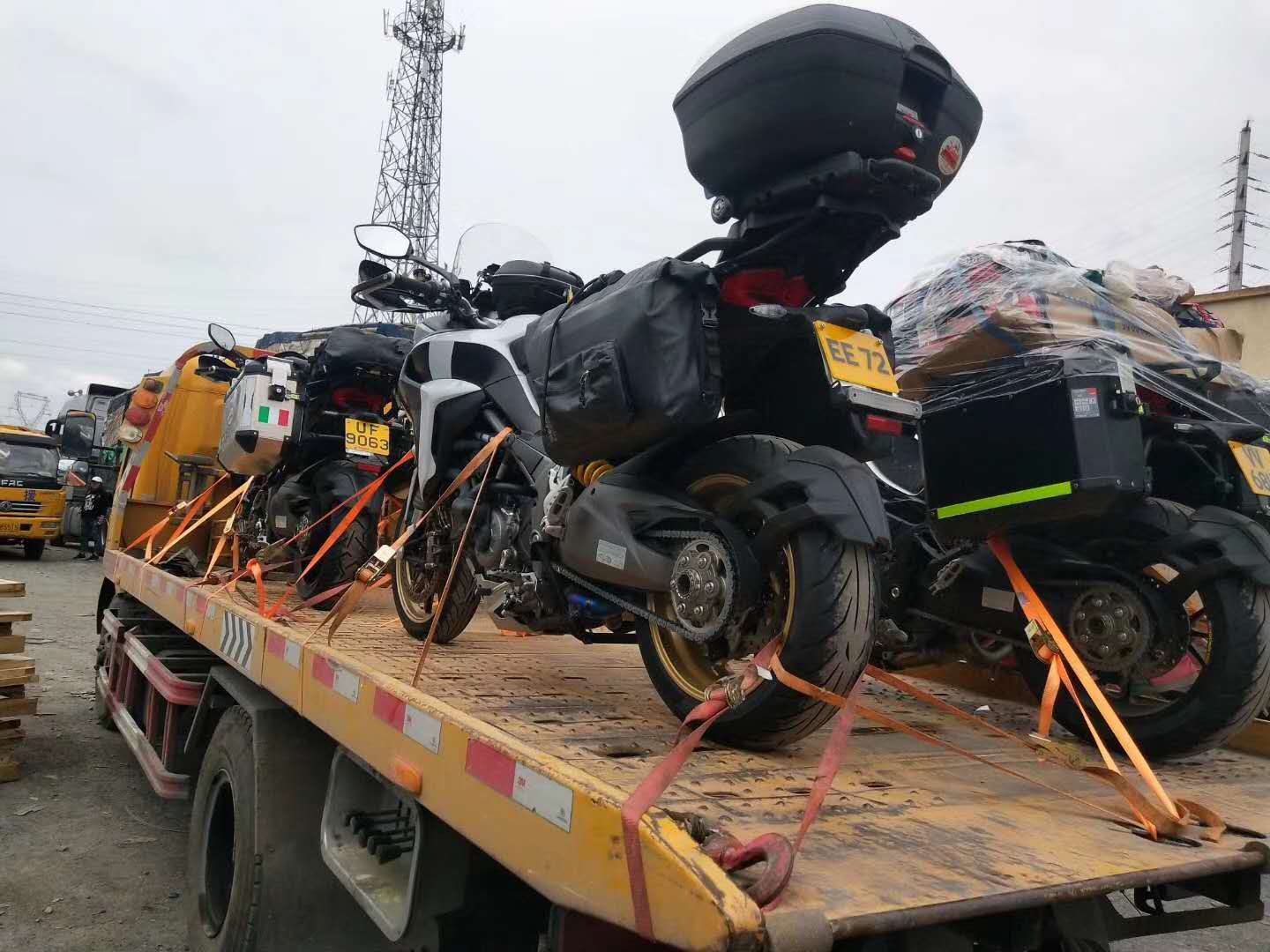 廣安越野車拖運(yùn)比較牛的托運(yùn)汽車公司