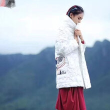 深圳一线品牌唤觉AWAKENING18秋冬图片