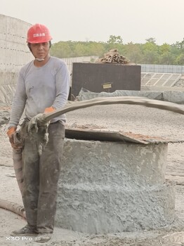 内蒙古兴安盟透水混凝土的价格现场浇筑省时省工