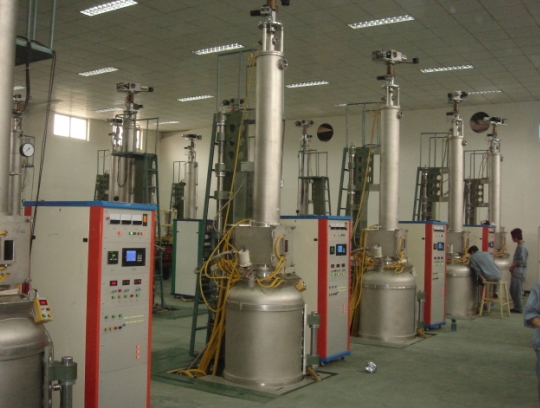 上海工业电炉回收，上海中频电炉回收，上海单晶硅生长炉回收，上海中频电源柜回收