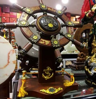 西安實(shí)木船舵地中海風(fēng)格航海舵手家居裝飾工藝禮品