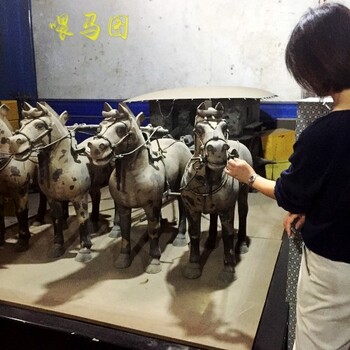 西安純銅馬車擺件秦皇駟馬駕車一號(hào)款仿古銅人馬車紀(jì)念品