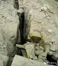 阳山釆石场安全高效率低成本开釆设备图片