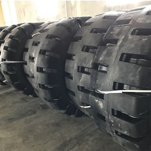 鸿进铲运车直角L-5轮胎,秦皇岛生产挖掘机龙宫直角轮胎规格